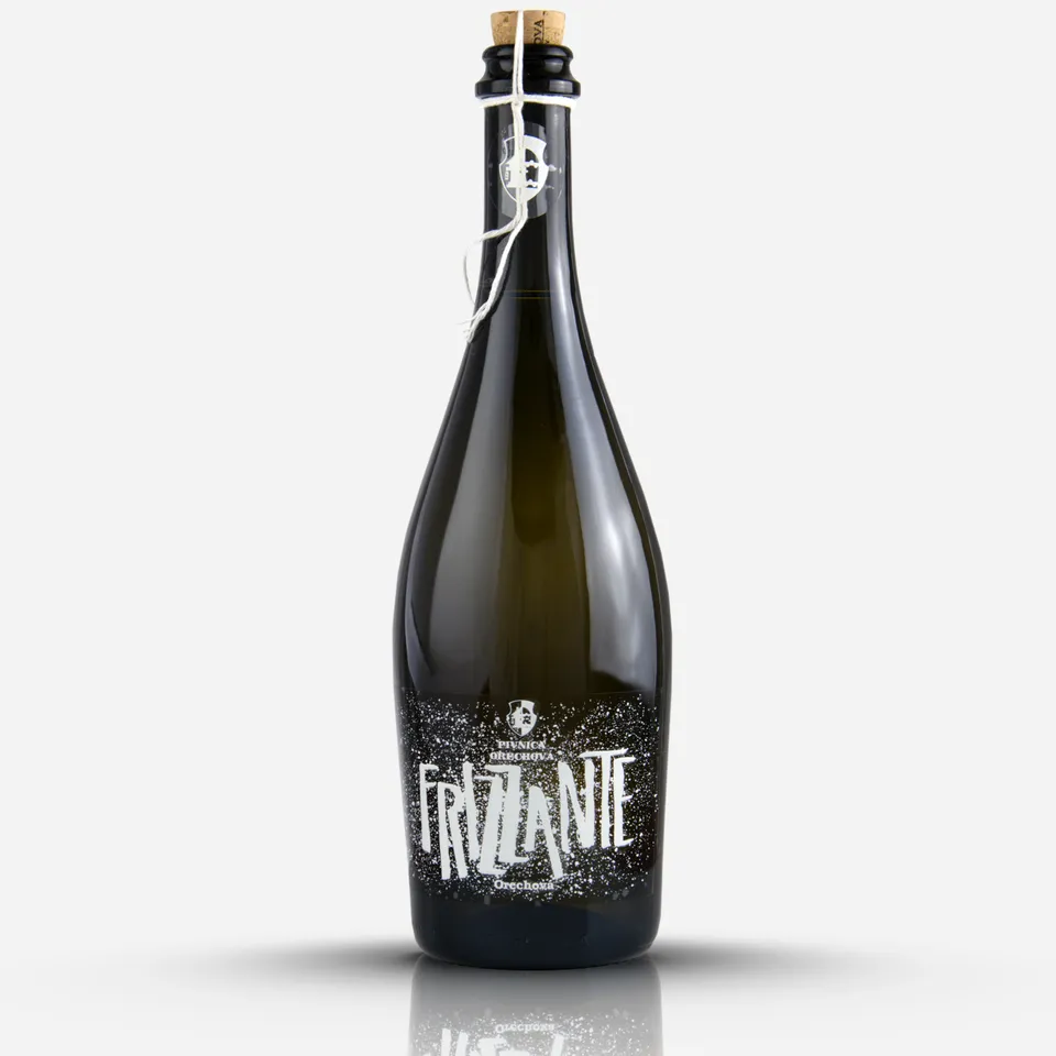 Pivnica Orechová Frizzante víno suché perlivé